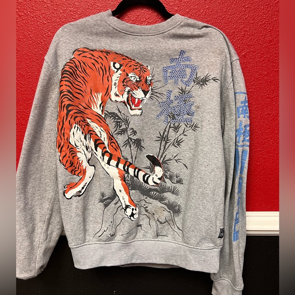 South Pole tiger sweater